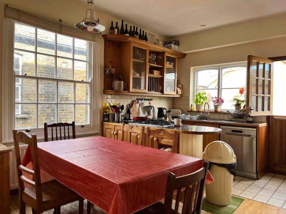 Cb53 Tower Bridge Townhouse 2 Bathrooms & Free Parking 런던 외부 사진